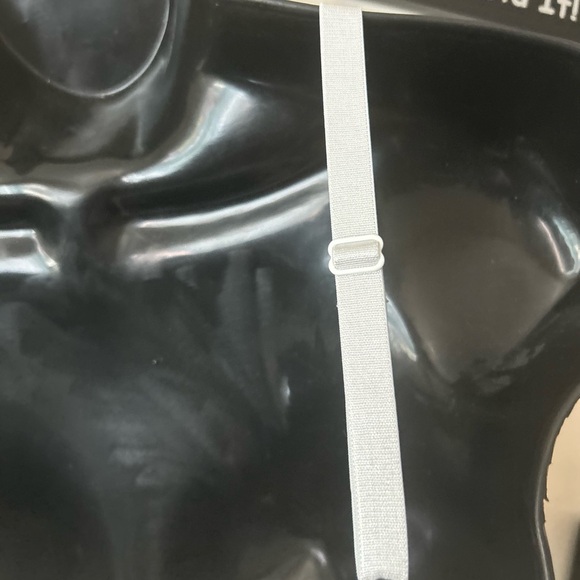 Rhinestone and Pearl Crop Top - Picture 4 of 7